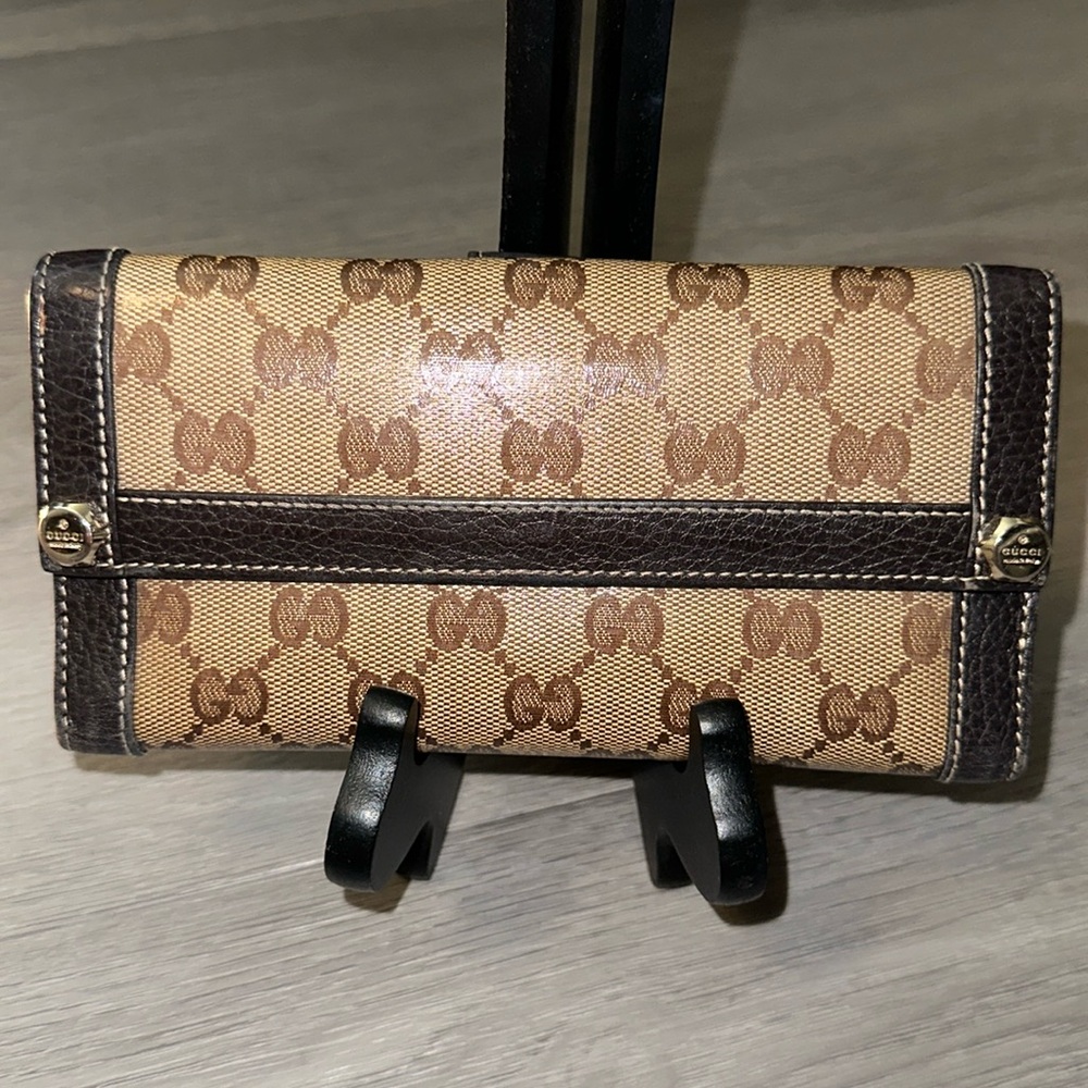 Gucci Crystal long flap wallet very good condition beautiful